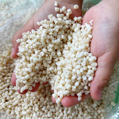 As they're derived from renewable sources, biodegradable resins reduce our dependence on finite fossil fuel resources, contributing to a more sustainable future.
